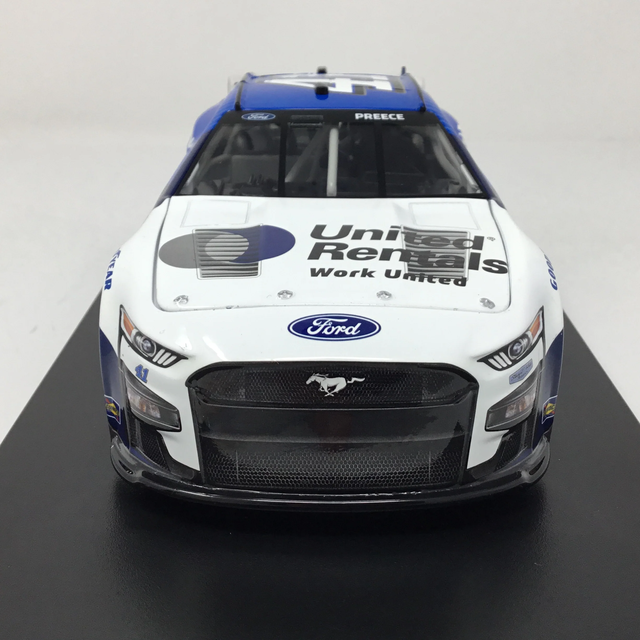 Ryan Preece 2023 United Rentals 1:24 Elite Diecast - Image 3