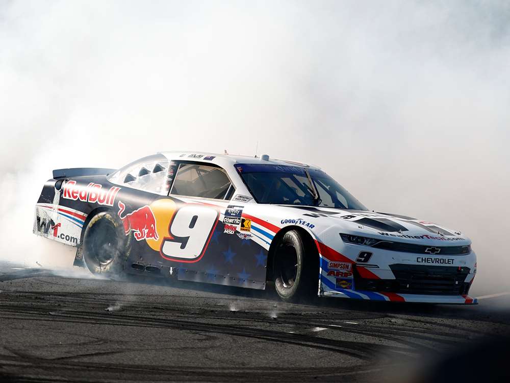 Shane Van Gisbergen 2025 Weathertech / Red Bull Chicago Xfinity Series Race Win 1:64 Diecast - Image 4