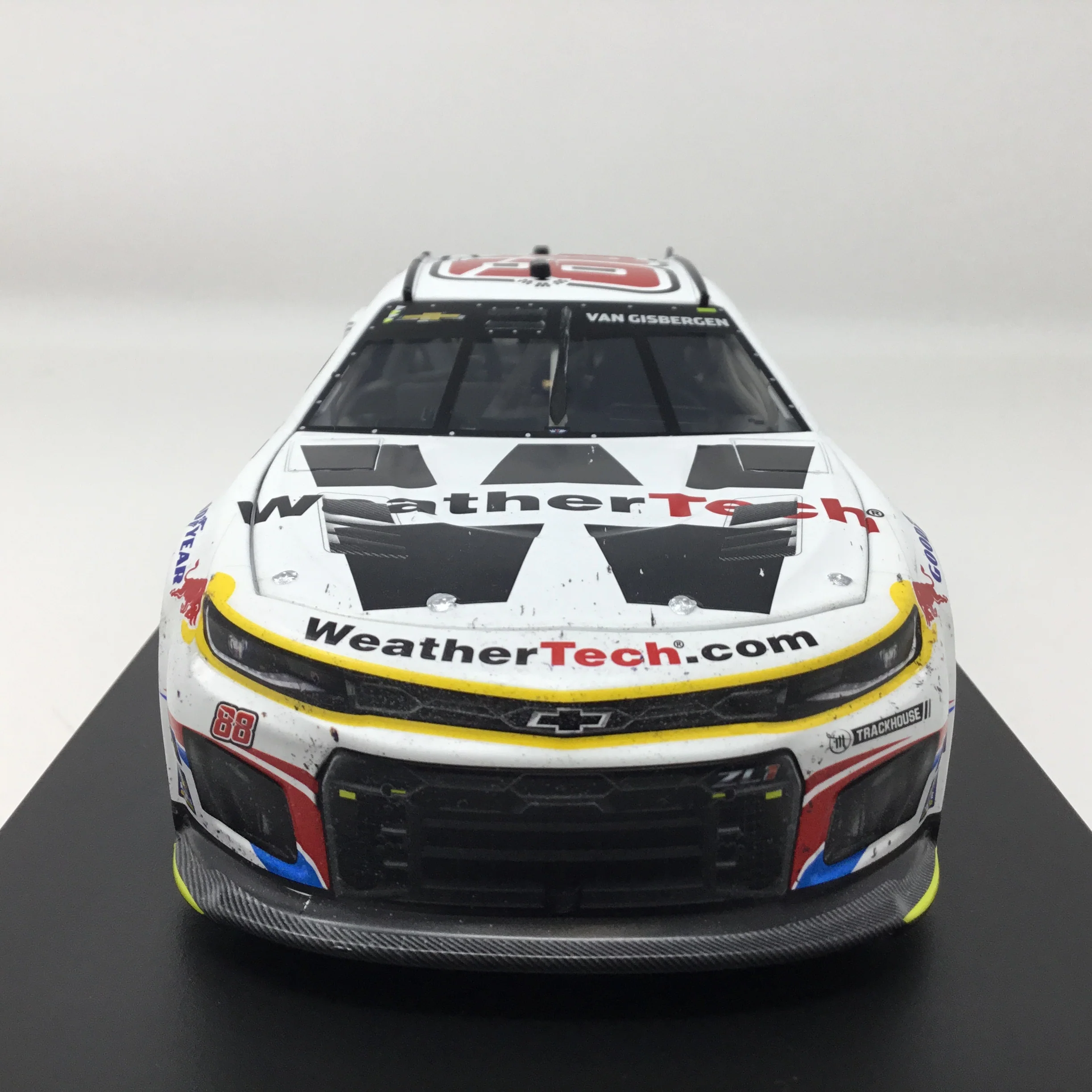Shane Van Gisbergen 2025 Weathertech Watkins Glen Race Win Foil Number 1:24 Diecast - Image 3