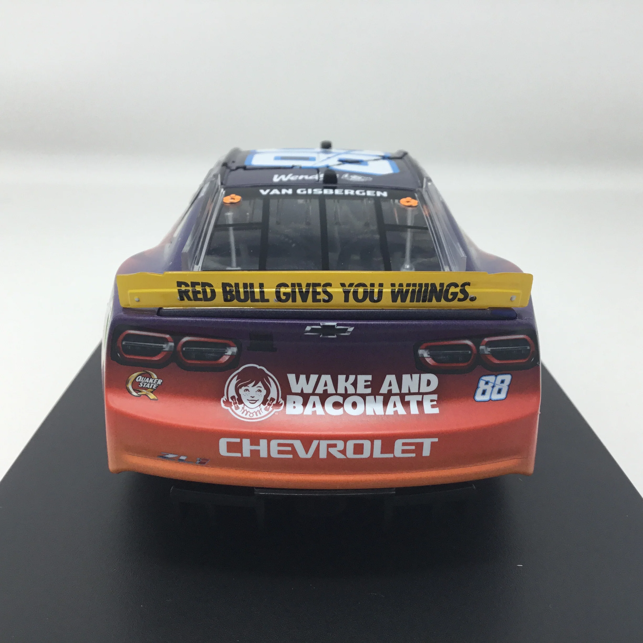 Shane Van Gisbergen 2025 Wendy's Breakfast Baconator Elite 1:24 Diecast - Image 5
