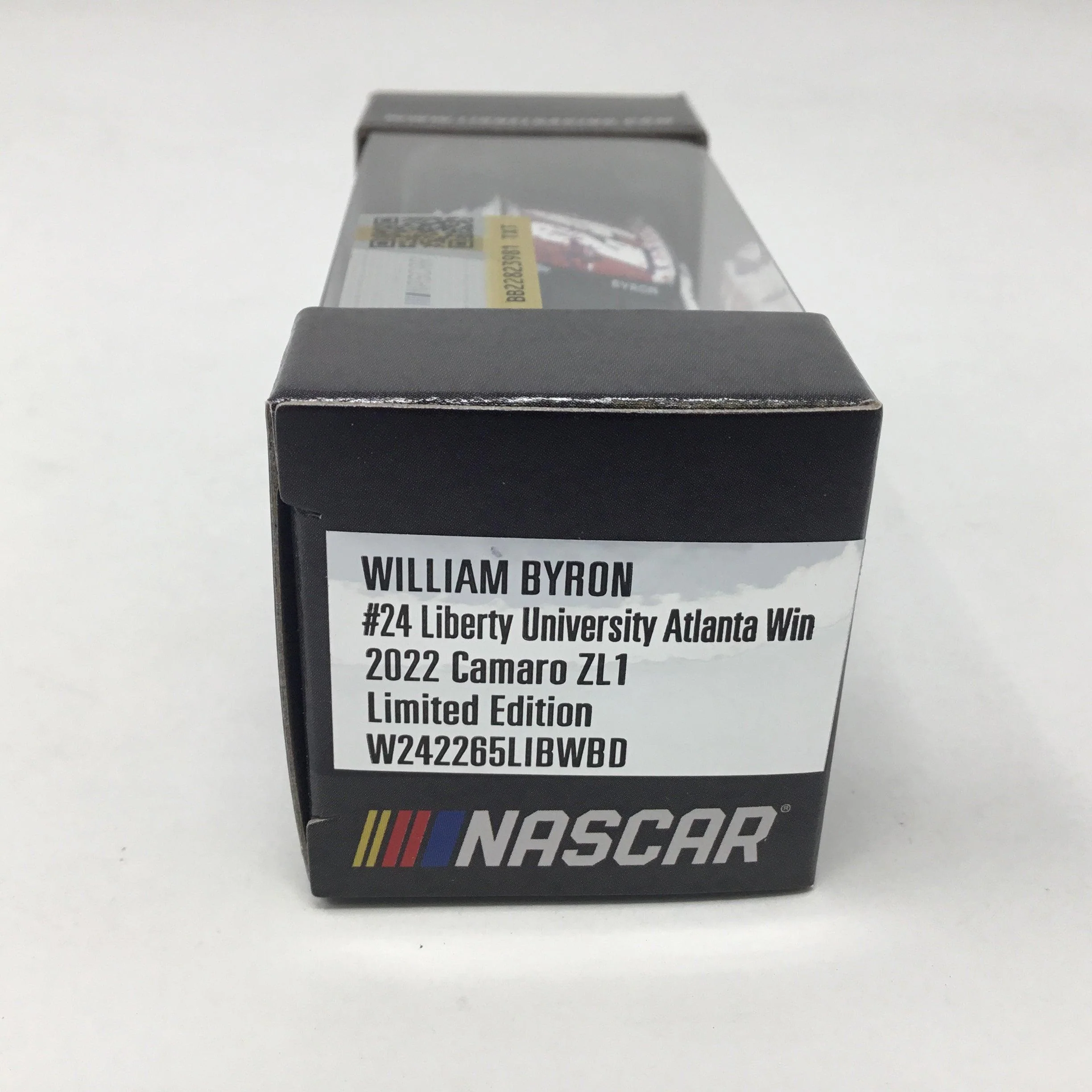 William Byron 2022 Liberty University Atlanta Race Win 1:64 Diecast - Image 3