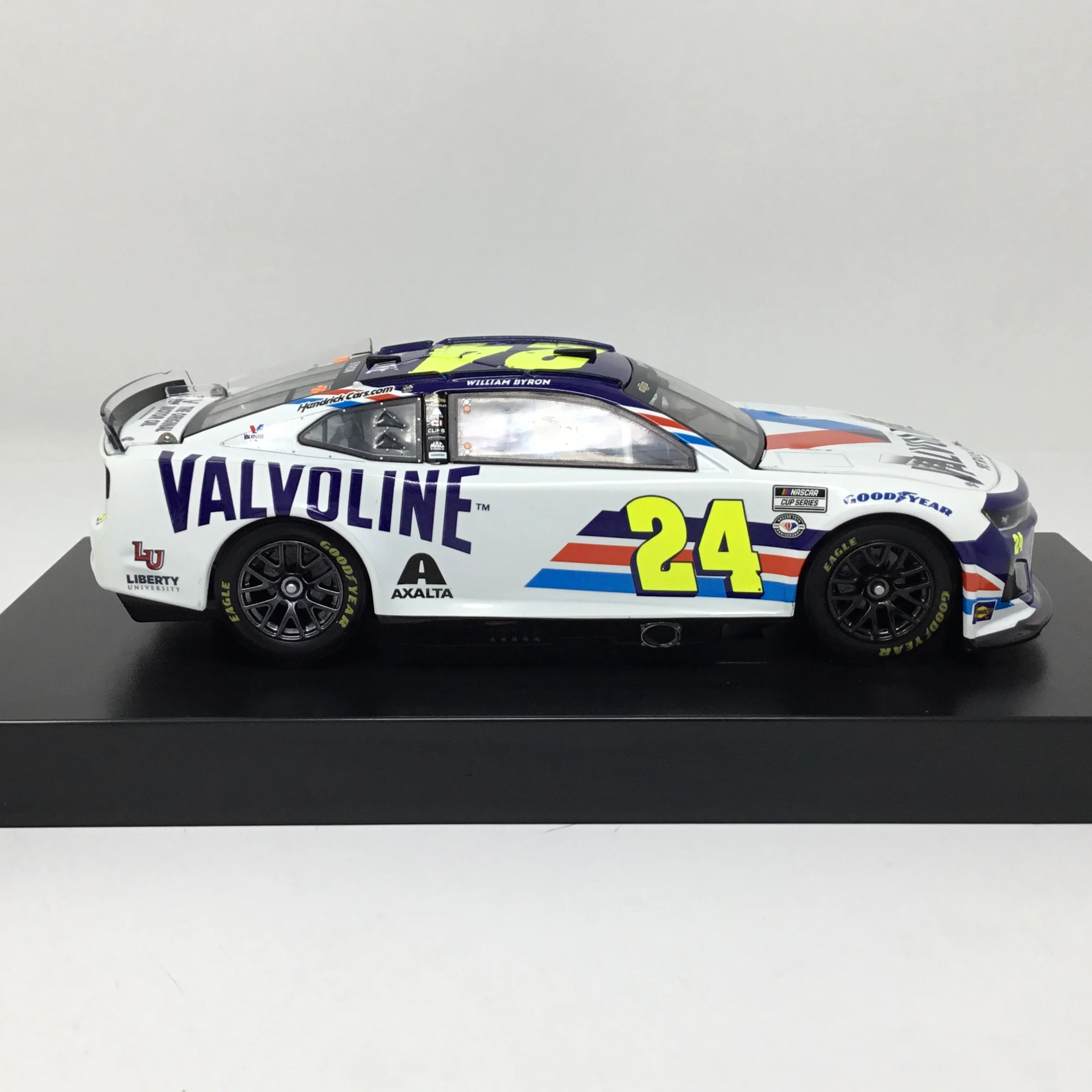 William Byron 2023 Valvoline 1:24 Elite Diecast - Image 4