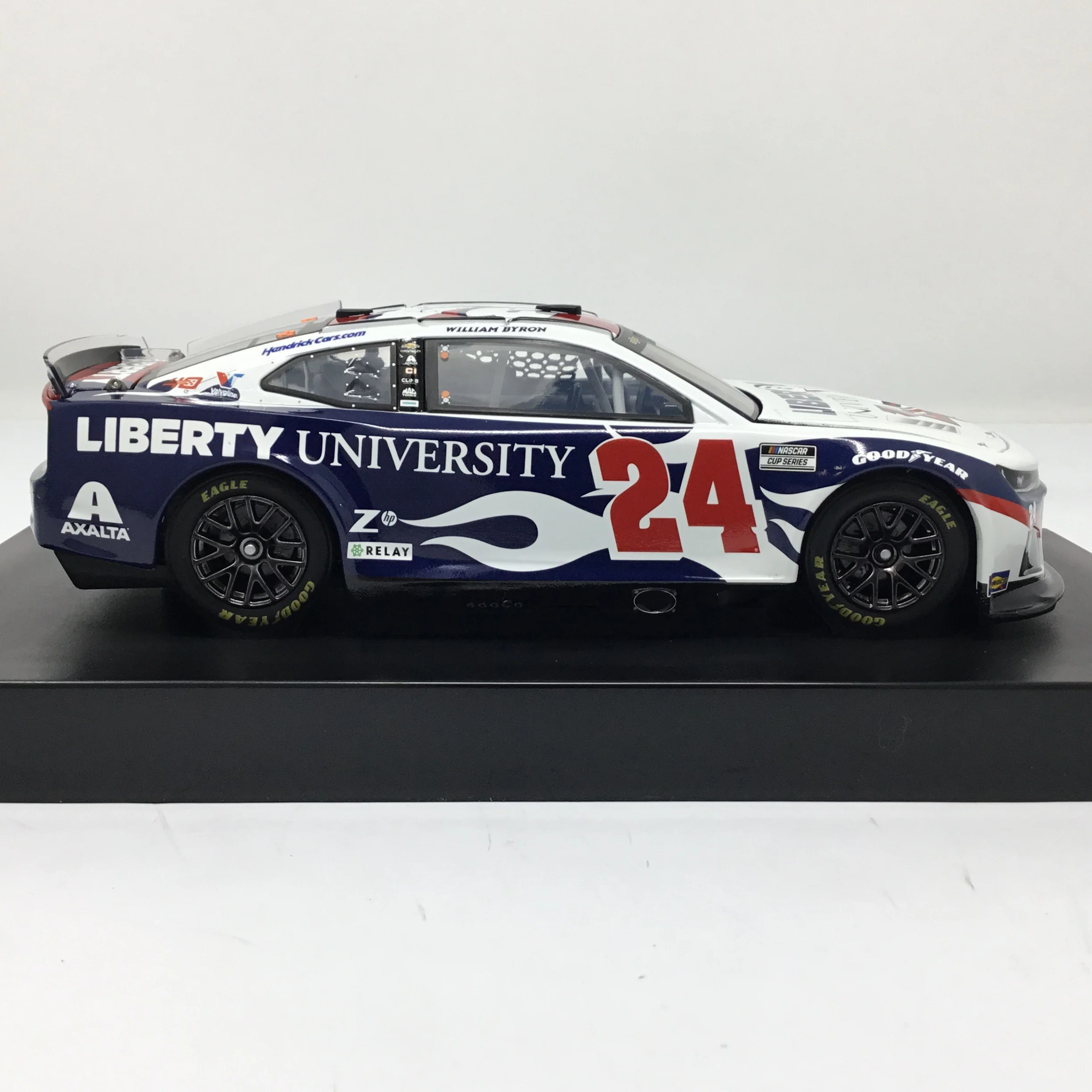 William Byron 2024 Liberty University 1:24 Elite Diecast - Image 4