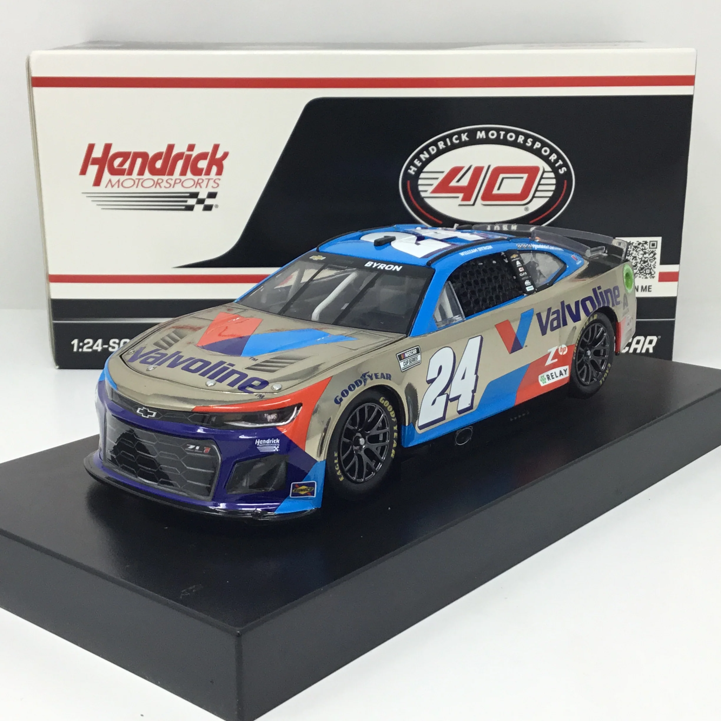 William Byron 2024 Valvoline 1:24 Color Chrome Diecast