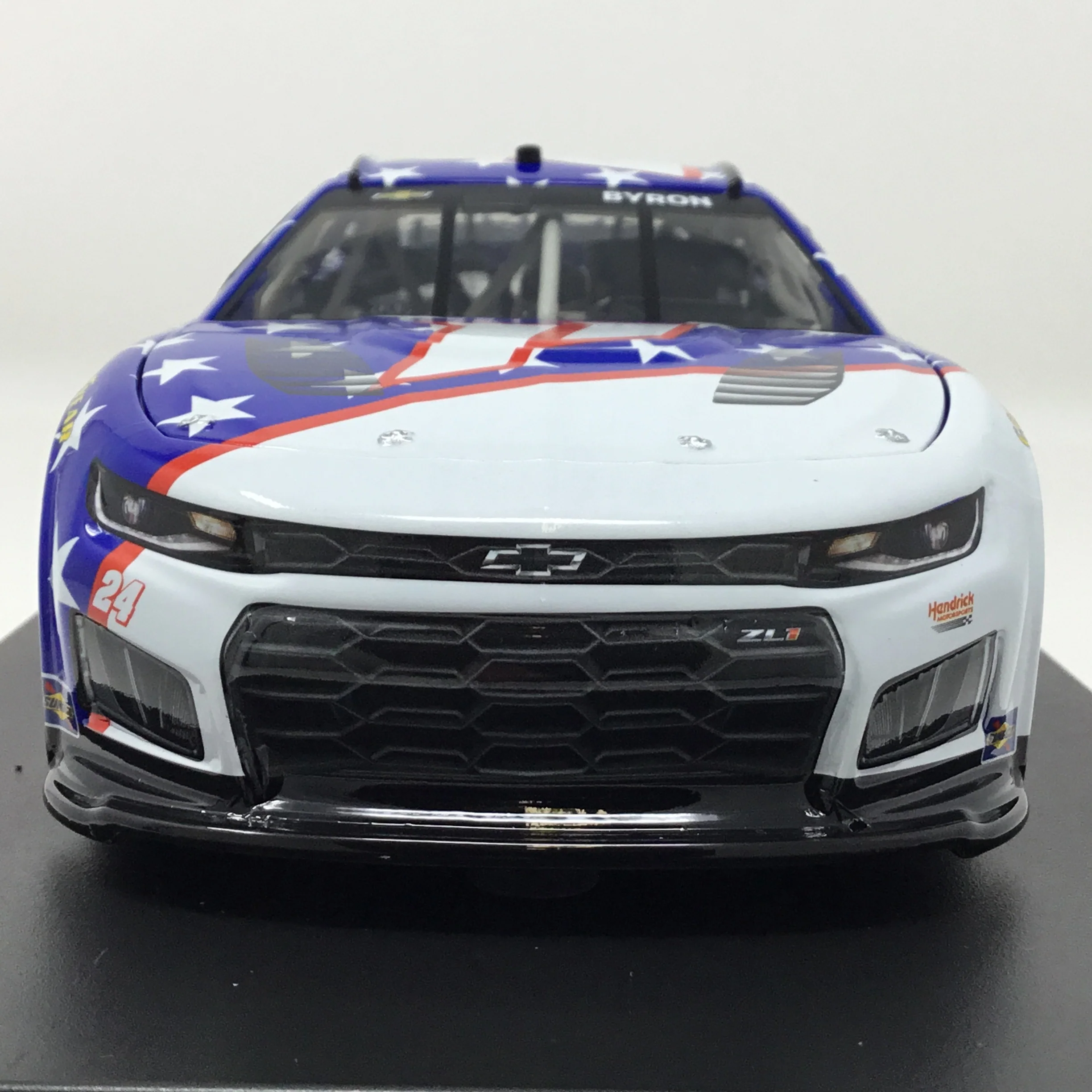William Byron 2026 Phorm Energy Elite 1:24 Diecast - Image 3
